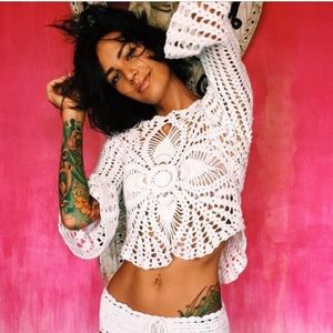 Andi bagus crochet crop top